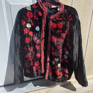 Floral Embroidered Velvet Jacket